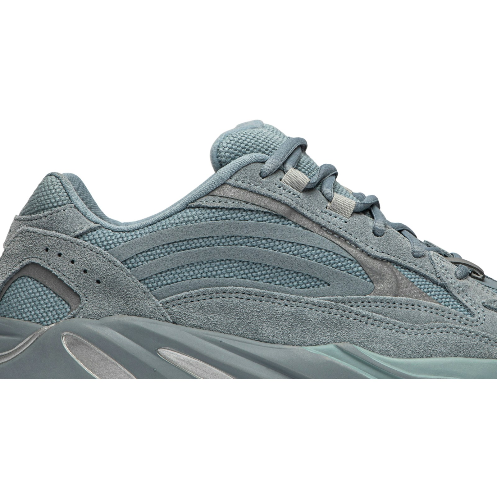 adidas_yeezy_boost_700_v2__hospital_blue__fv8424_1_32263.jpeg