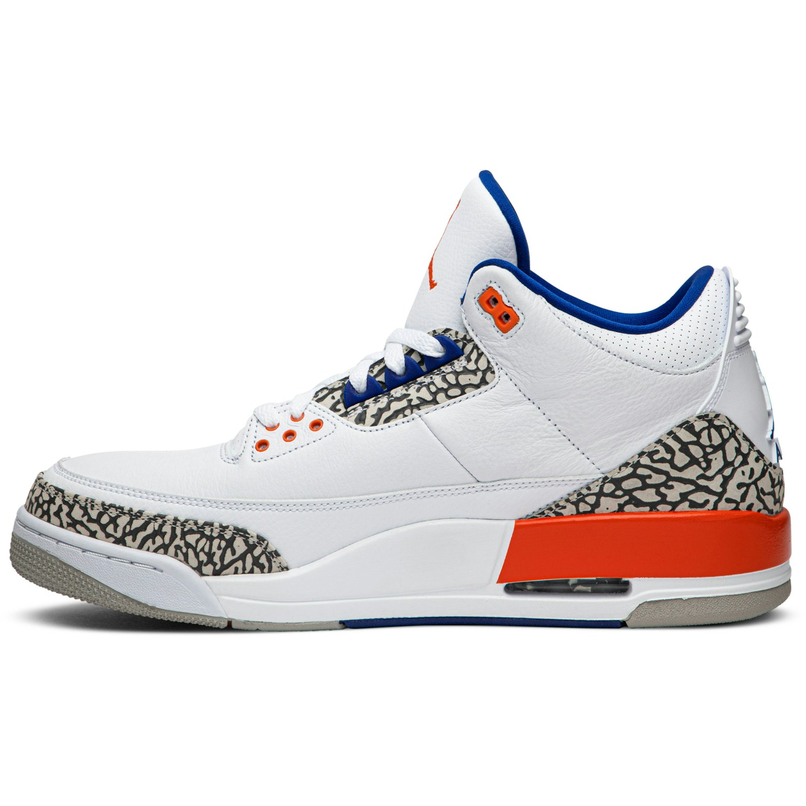 air_jordan_3_retro__knicks__136064_148_2_68109.jpeg