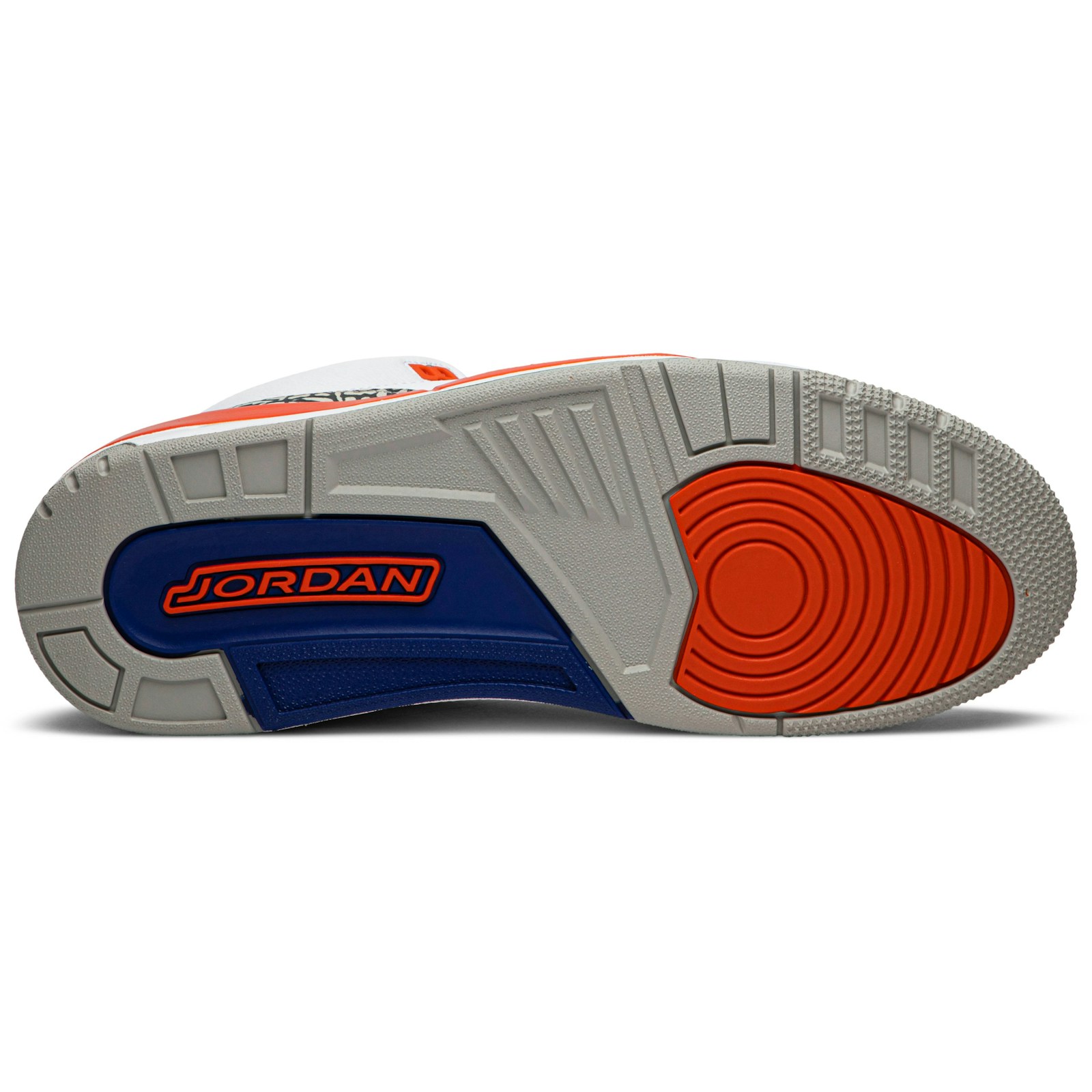 air_jordan_3_retro__knicks__136064_148_3_68109.jpeg