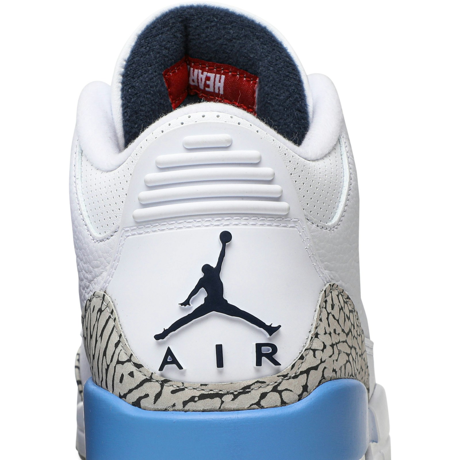 air_jordan_3_retro__unc__ct8532_104_6_55761.jpeg