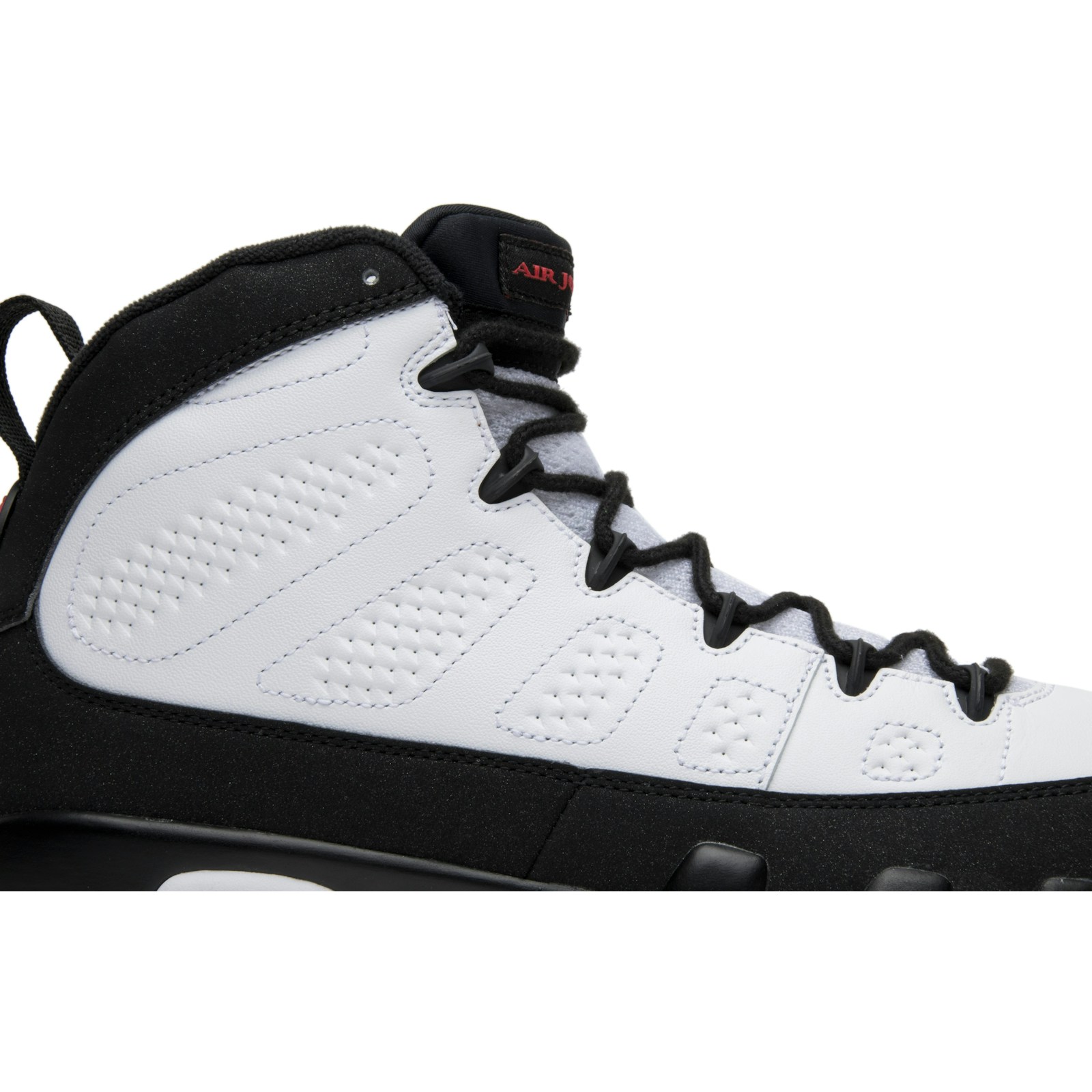 air_jordan_9_retro_og__space_jam__2016_302370_112_1_71543.jpeg