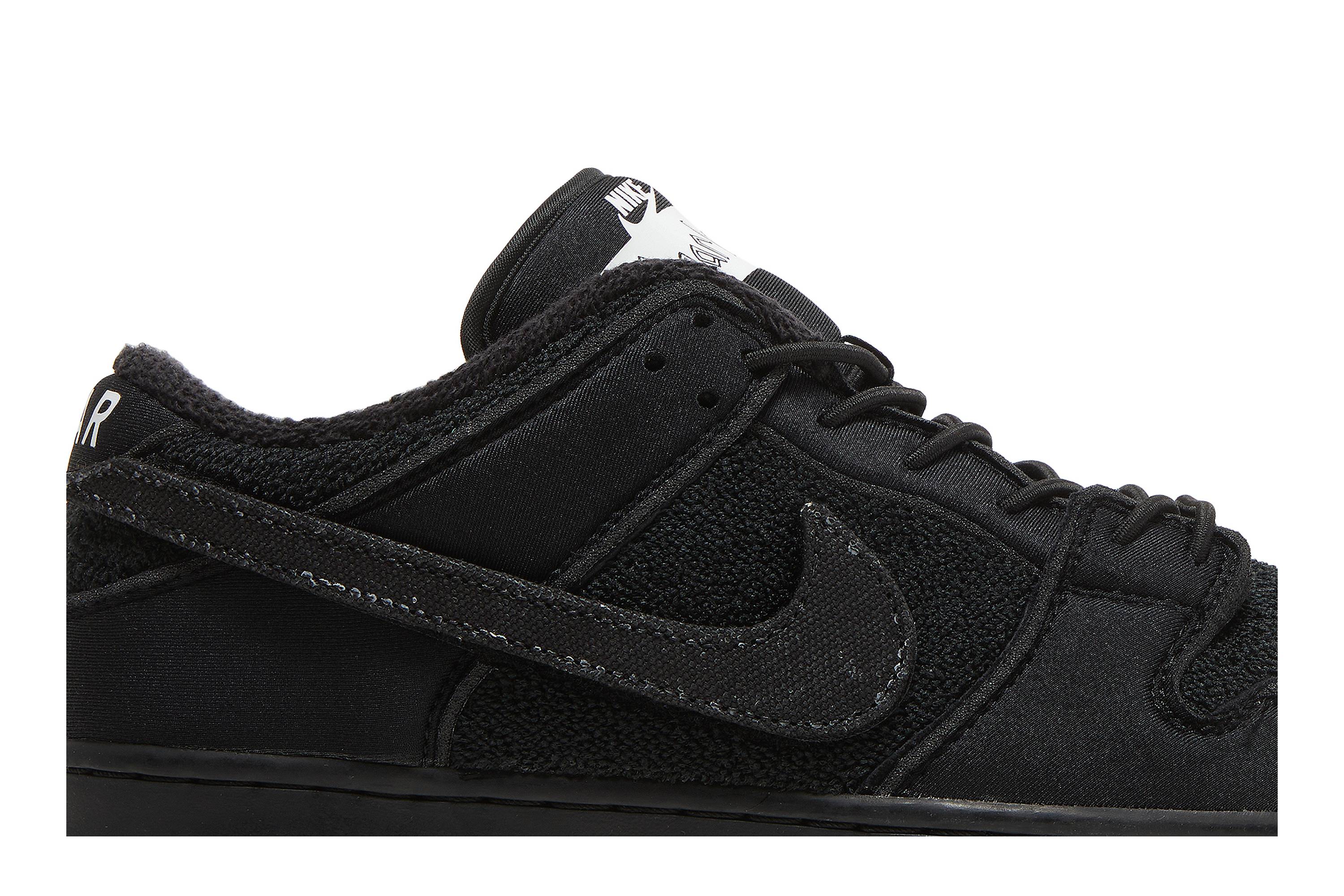 Gnarhunters x Nike SB Dunk Low DH7756-010