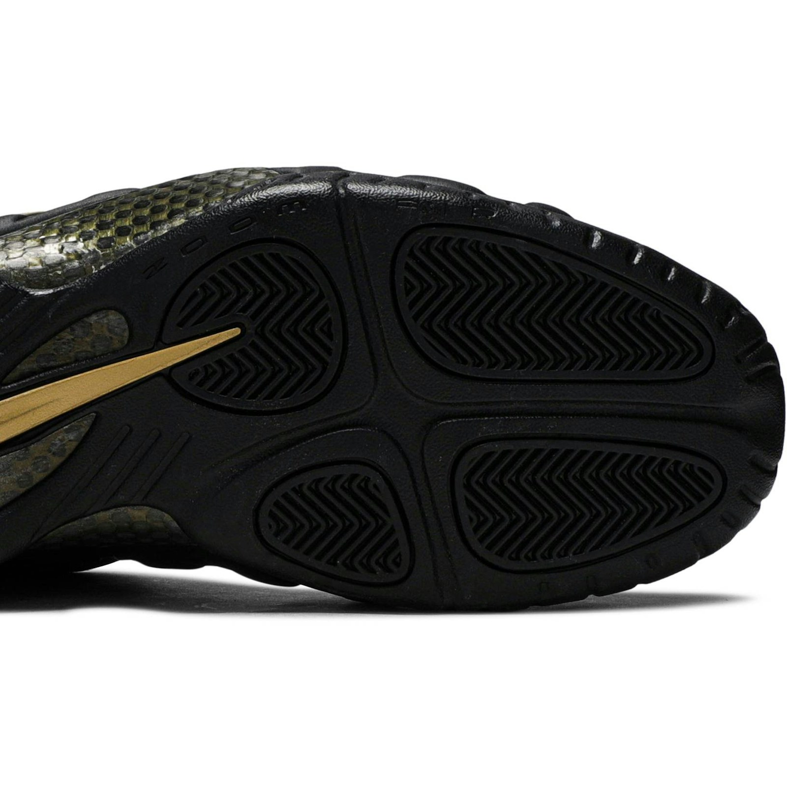 nike_air_foamposite_pro__black_metallic_gold__6240_4_13360.jpeg