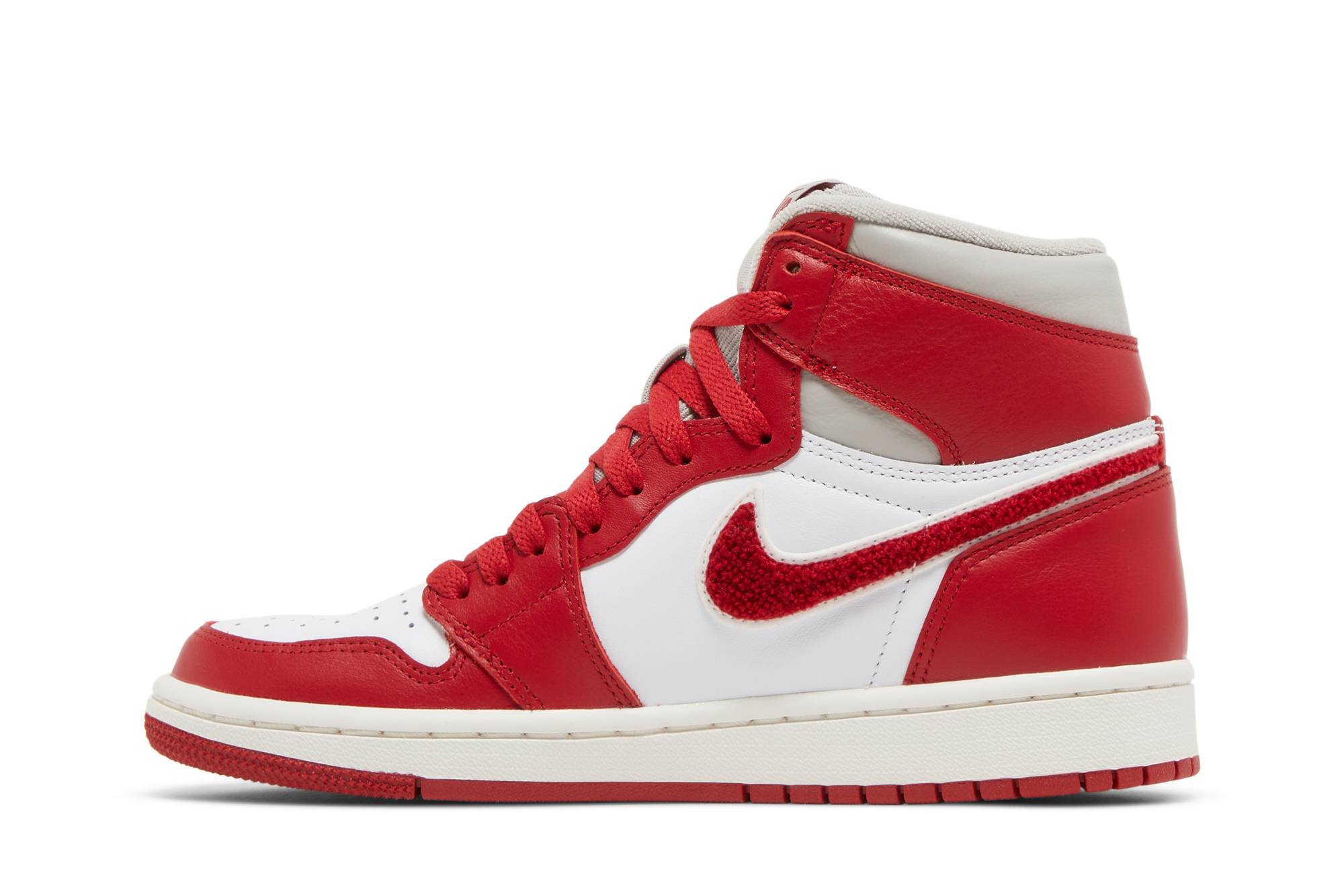 women__air_jordan_1_high_og__chenille__dj4891_061_2_44434.jpeg