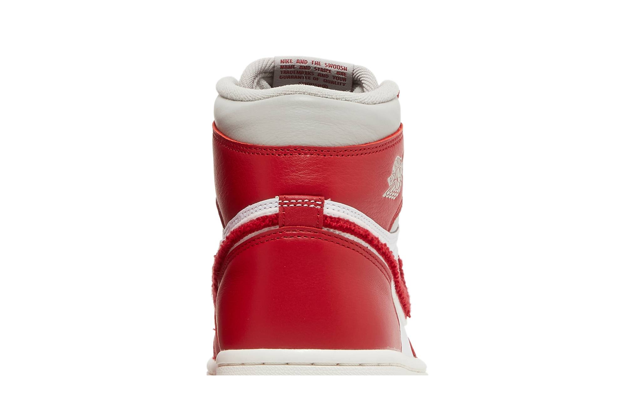 women__air_jordan_1_high_og__chenille__dj4891_061_6_44434.jpeg