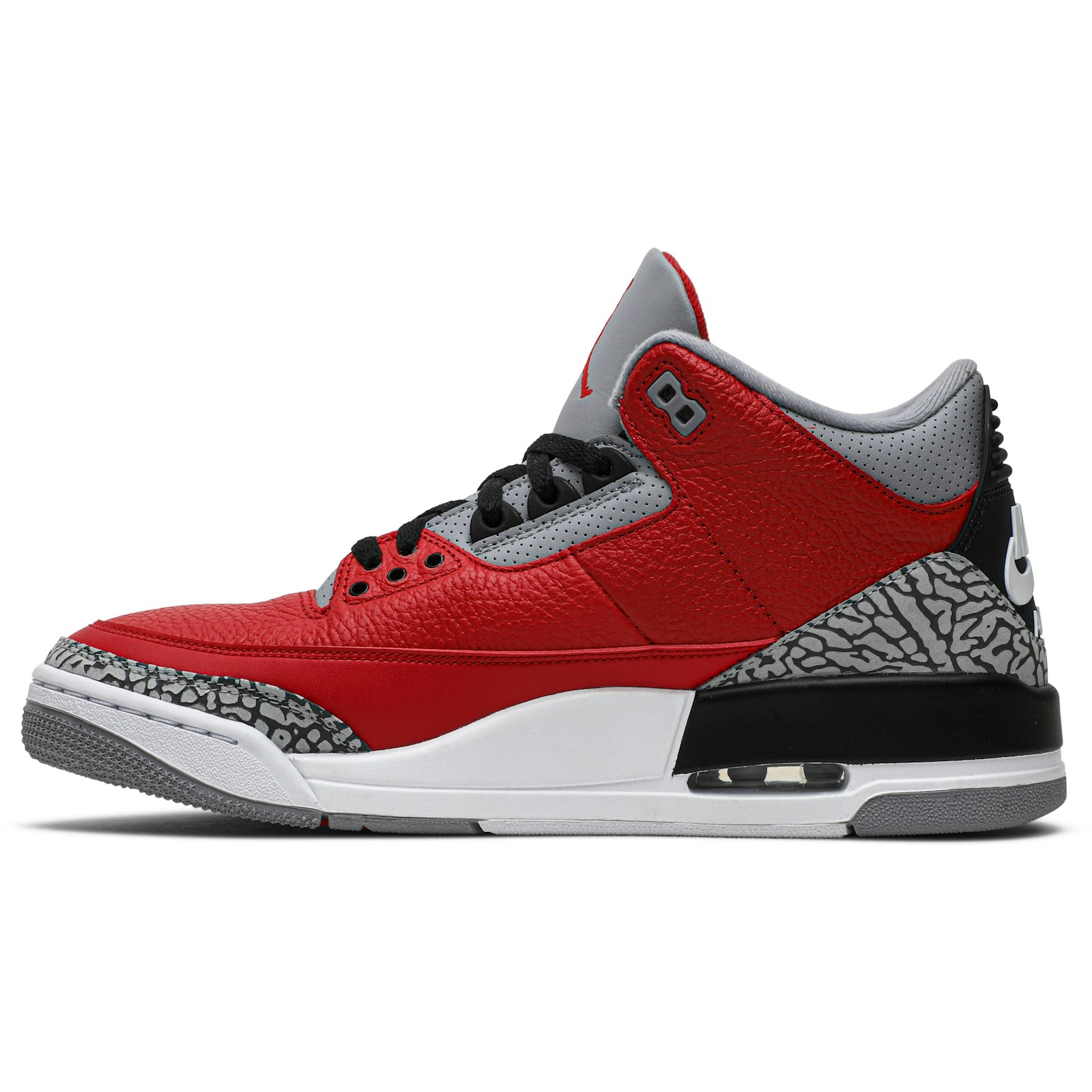 xbox_one_x_air_jordan_3_retro_se__unite__special_b_2_53392.jpeg