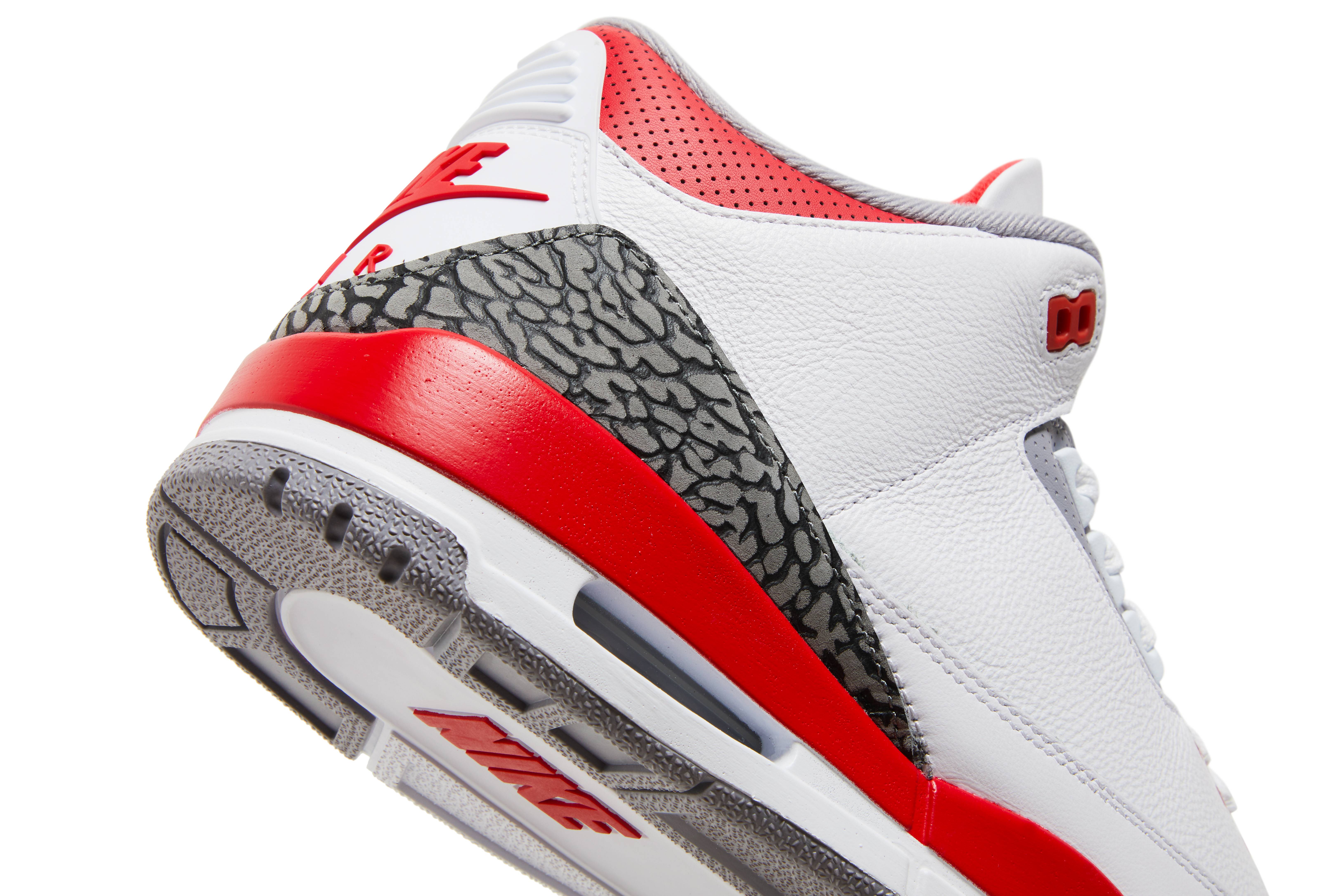 Air Jordan 3 OG ‘Fire Red’ 2022 DN3707-160